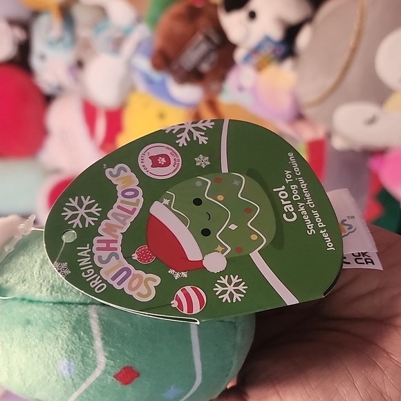 🐶 CAROL 🌲 Squeaky Dog Toy Gingerbread Christmas 2023 Original Squishmall - Picture 3 of 3